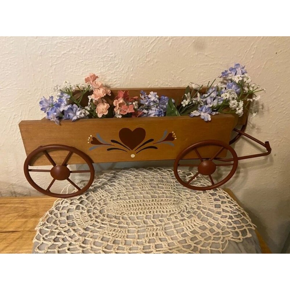 Vintage Homco Home Interiors Wooden Wagon Wall Pocket Planter Folk Art Heart